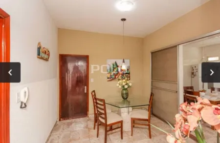 Casa com 3 Quartos / Sobrado com 3 Quartos + Sala Comercial, 300 M² por R$ 750.000 - Setor Aeroporto