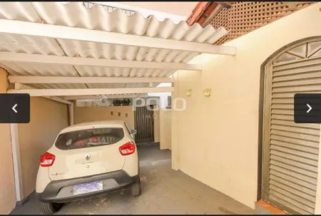 Casa com 3 Quartos / Sobrado com 3 Quartos + Sala Comercial, 300 M² por R$ 750.000 - Setor Aeroporto