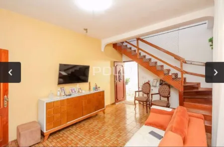 Casa com 3 Quartos / Sobrado com 3 Quartos + Sala Comercial, 300 M² por R$ 750.000 - Setor Aeroporto