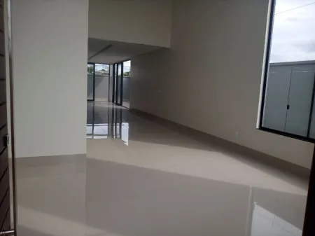 Casa com 3 Quartos à Venda, 155 M² por R$ 1.250.000 - Parqville Pinheiros - Aparecida de Goiânia/Go