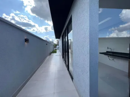 Casa com 3 Quartos à Venda, 155 M² por R$ 1.250.000 - Parqville Pinheiros - Aparecida de Goiânia/Go