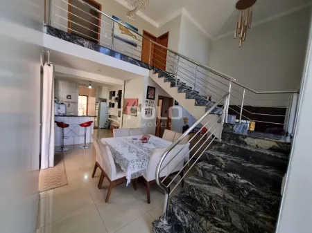 Casa com 4 Dormitórios à Venda, 285 M² por R$ 1.800.000,00 - Jardim Goiás - Goiânia/Go