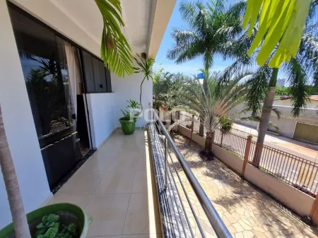 Casa com 4 Dormitórios à Venda, 285 M² por R$ 1.800.000,00 - Jardim Goiás - Goiânia/Go