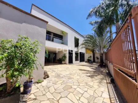 Casa com 4 Dormitórios à Venda, 285 M² por R$ 1.800.000,00 - Jardim Goiás - Goiânia/Go