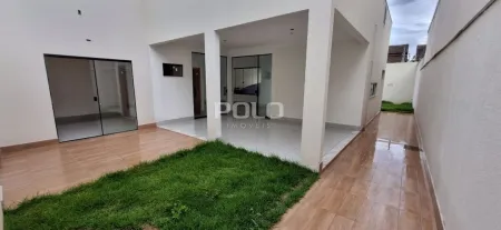 Casa com 3 Quartos à Venda, 182 M² por R$ 700.000 - Residencial Flamingo