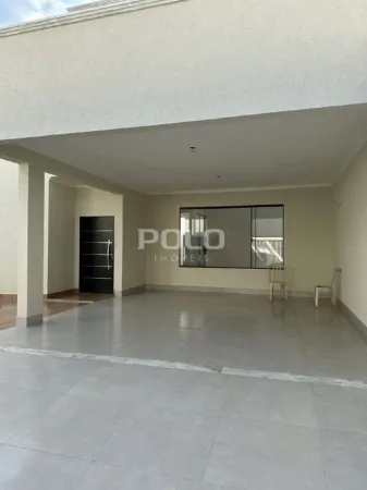 Casa com 3 Quartos à Venda, 182 M² por R$ 700.000 - Residencial Flamingo