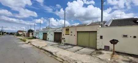Casa com 3 Quartos à Venda, 93 M² por R$ 330.000 - Parque Veiga Jardim - Aparecida de Goiânia/Go