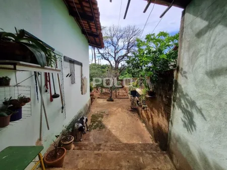 Casa com 3 Quartos à Venda, 198 M² por R$ 450.000 - Setor Faiçalville - Goiânia/Go