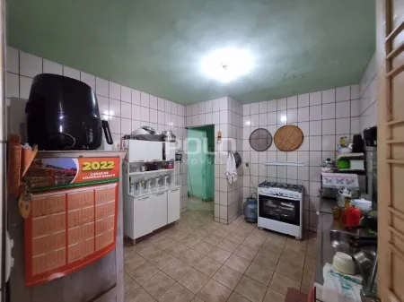 Casa com 3 Quartos à Venda, 198 M² por R$ 450.000 - Setor Faiçalville - Goiânia/Go