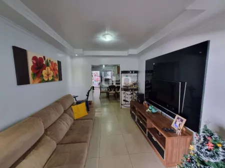 Casa com 3 Quartos à Venda, 180 M² por R$ 500.000 - Jardim Novo Petrópolis