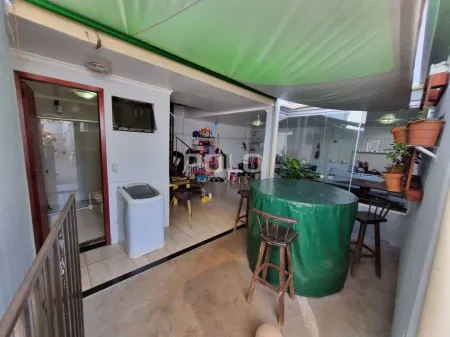 Casa com 3 Quartos à Venda, 180 M² por R$ 500.000 - Jardim Novo Petrópolis