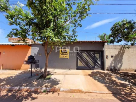 Casa com 3 Quartos à Venda, 180 M² por R$ 500.000 - Jardim Novo Petrópolis