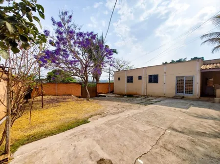 Casa com 3 Quartos à Venda, 307 M² por R$ 1.200.000 - Vila Jardim Vitória