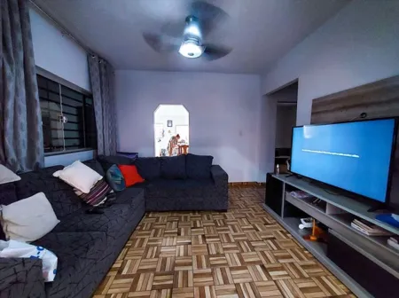 Casa com 3 Quartos à Venda, 307 M² por R$ 1.200.000 - Vila Jardim Vitória