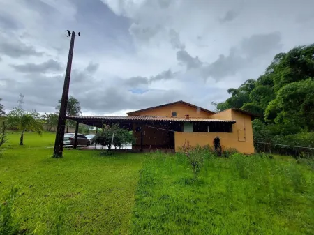 Chácara com 5 Dormitórios à Venda, 503900 M² por R$ 1.300.000,00 - Jardim Copacabana - Aparecida de Goiânia/Go