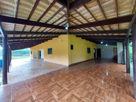 Chácara com 5 Dormitórios à Venda, 503900 M² por R$ 1.300.000,00 - Jardim Copacabana - Aparecida de Goiânia/Go