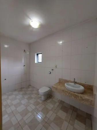 Chácara com 5 Dormitórios à Venda, 503900 M² por R$ 1.300.000,00 - Jardim Copacabana - Aparecida de Goiânia/Go