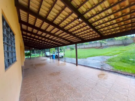 Chácara com 5 Dormitórios à Venda, 503900 M² por R$ 1.300.000,00 - Jardim Copacabana - Aparecida de Goiânia/Go
