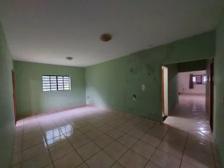 Chácara com 5 Dormitórios à Venda, 503900 M² por R$ 1.300.000,00 - Jardim Copacabana - Aparecida de Goiânia/Go
