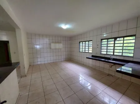 Chácara com 5 Dormitórios à Venda, 503900 M² por R$ 1.300.000,00 - Jardim Copacabana - Aparecida de Goiânia/Go