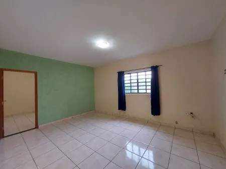 Chácara com 5 Dormitórios à Venda, 503900 M² por R$ 1.300.000,00 - Jardim Copacabana - Aparecida de Goiânia/Go