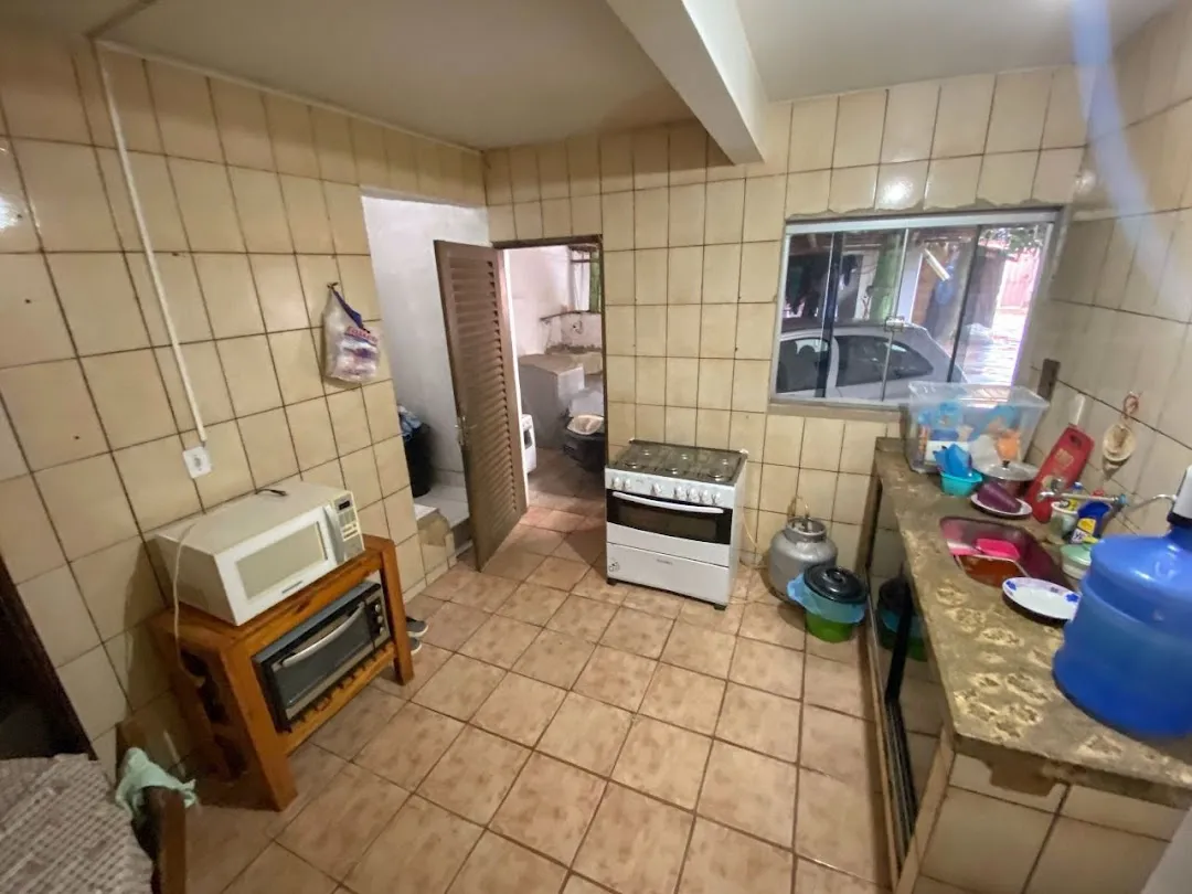 Sobrado com 4 Dormitórios à Venda, 257 M² por R$ 420.000,00 - Mansões Paraíso - Aparecida de Goiânia/Go