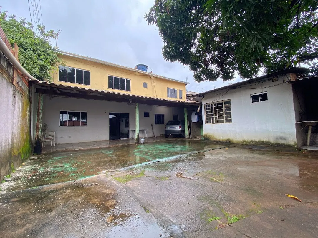 Sobrado com 4 Dormitórios à Venda, 257 M² por R$ 420.000,00 - Mansões Paraíso - Aparecida de Goiânia/Go