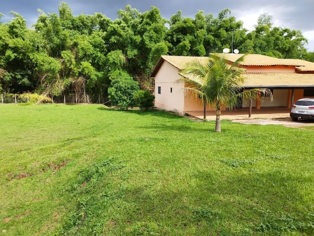 Chácara com 5 Dormitórios à Venda, 503900 M² por R$ 1.300.000,00 - Jardim Copacabana - Aparecida de Goiânia/Go