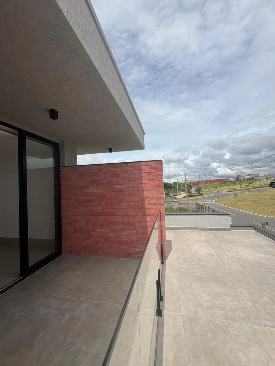Sobrado no Condomínio Jardim Nápolis